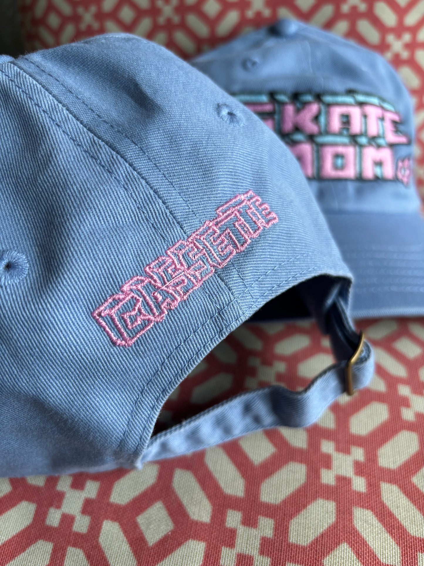 Cassette SKATE MOM Fundraiser Hat washed blue/pink/teal OSFM