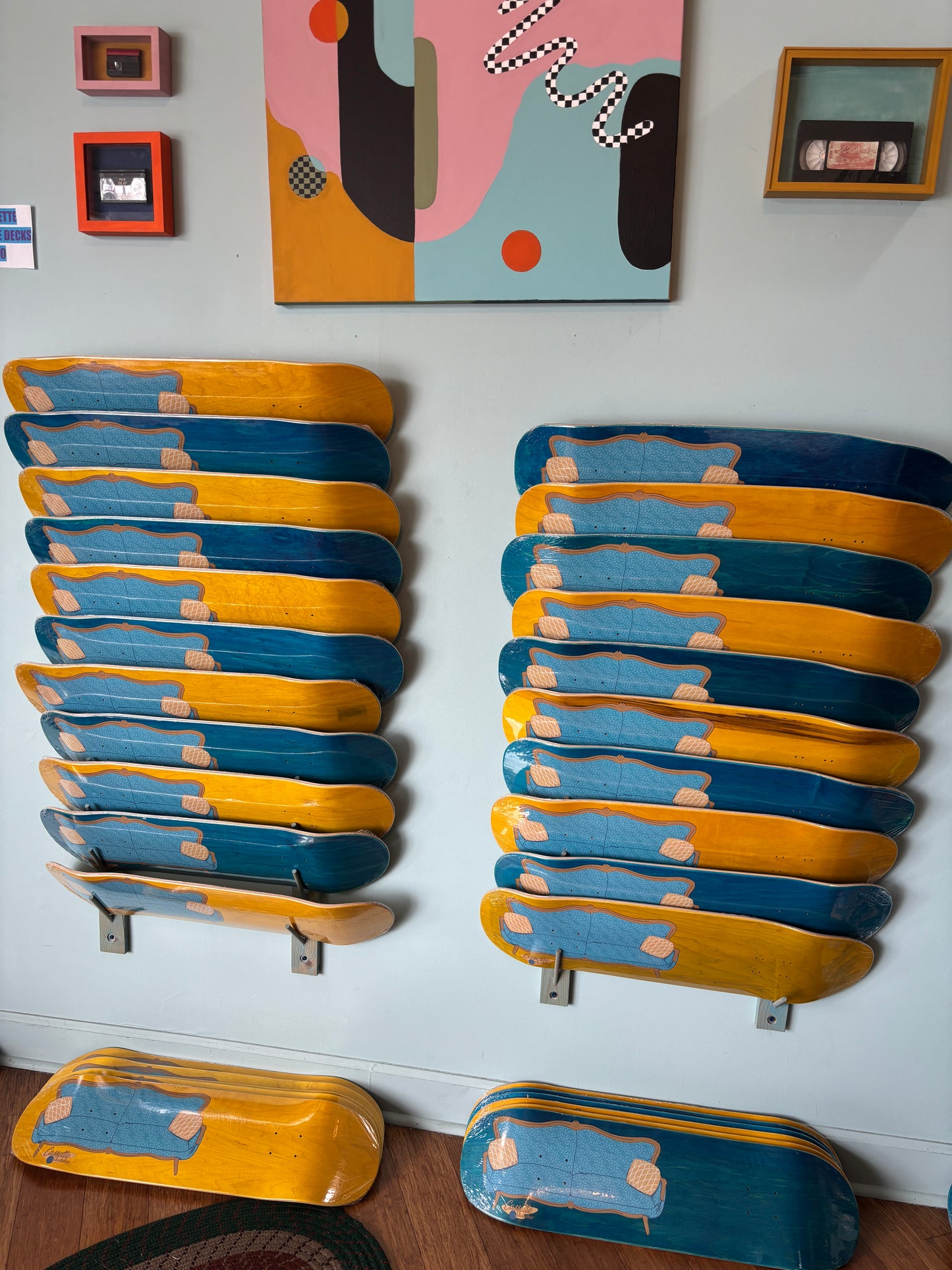Cassette Couch Shop Deck (8-9) (9"couch and 9"egg)