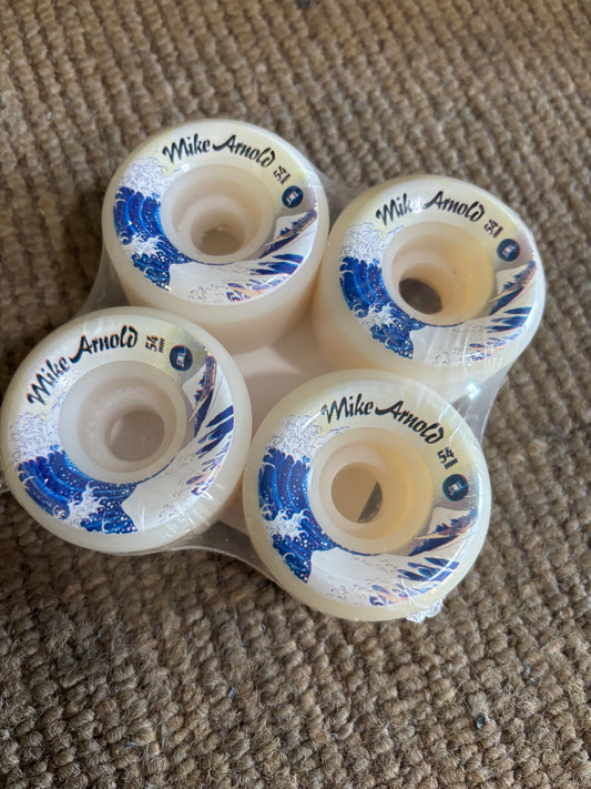 SML MA Big Wave XL V cut 54mm 99a