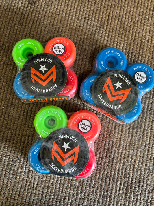 Mini Logo Wheels asst