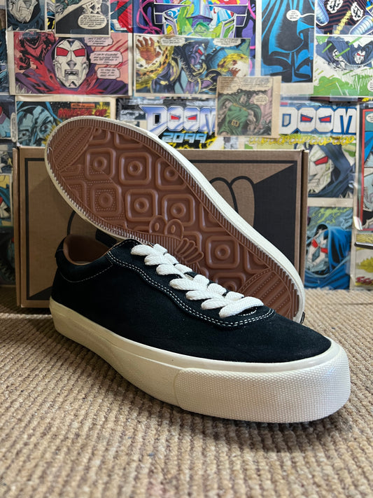 Last Resort AB Vm001 Lo Suede Black/ White (8-11)