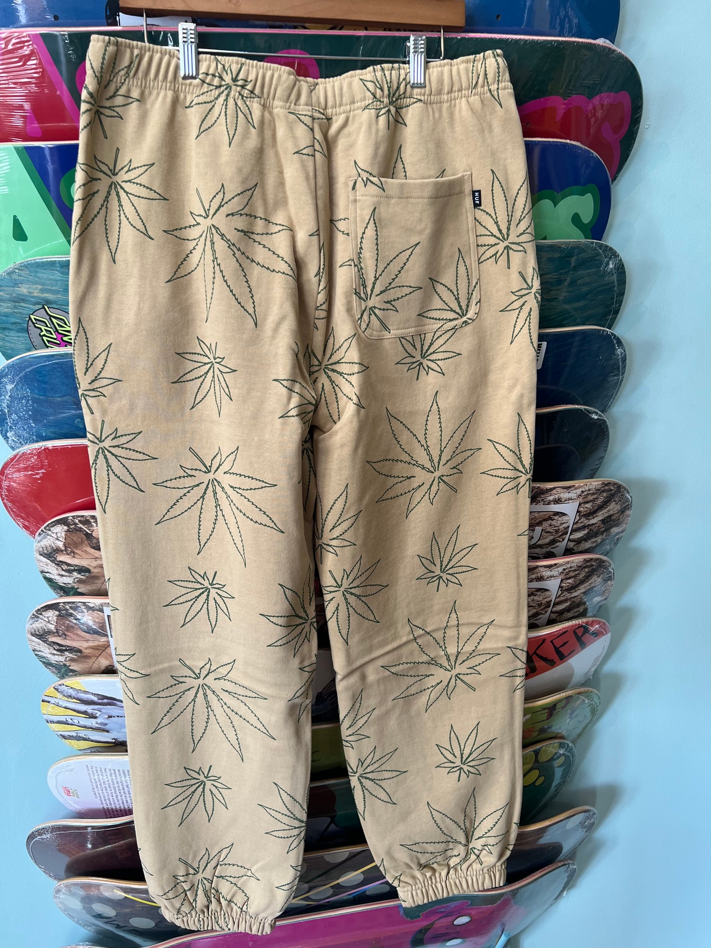Huf Plantlife Fleece pants Tan/Green L