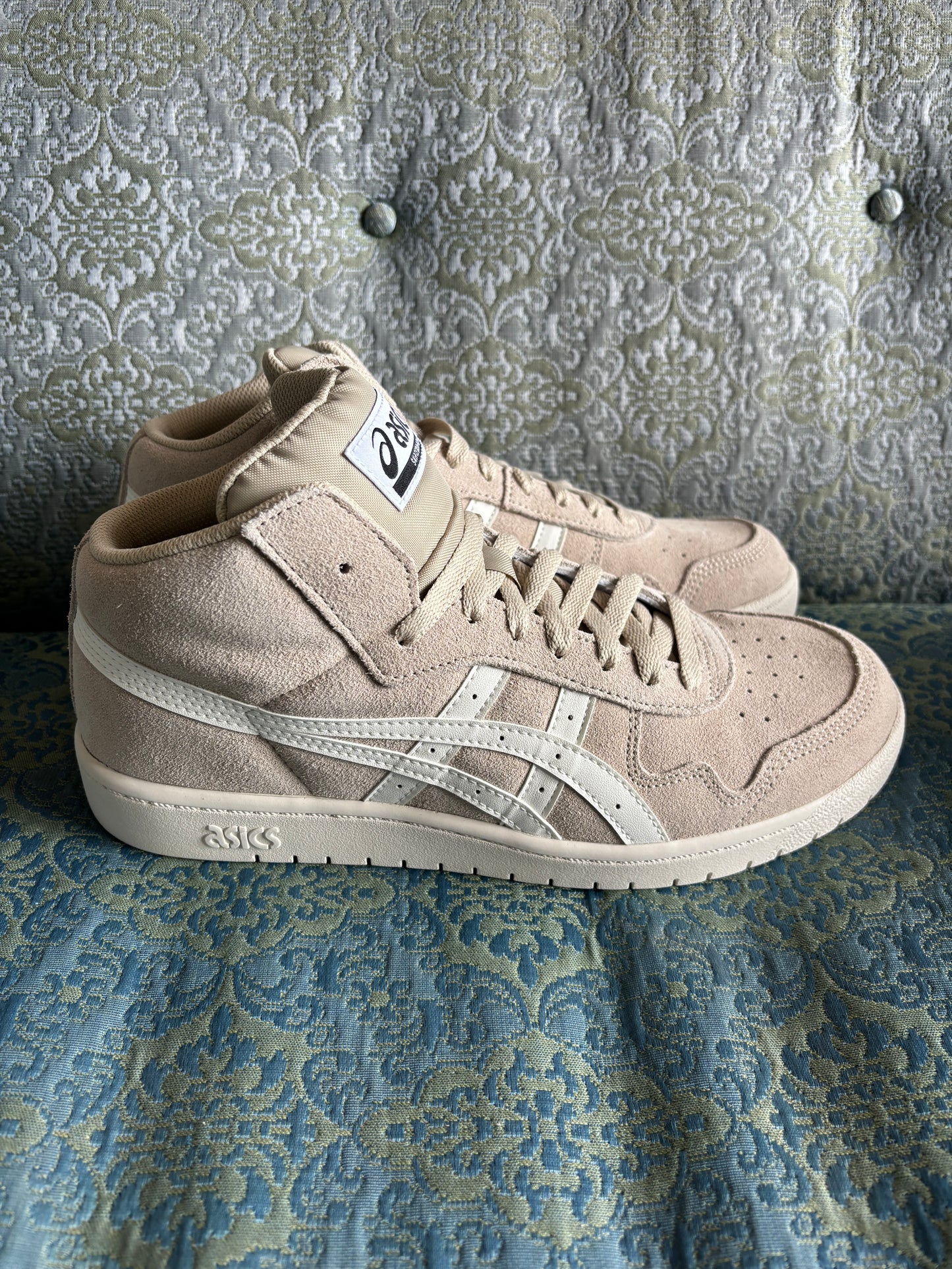 Asics Japan MT Feather Grey/ Cream (9-11)