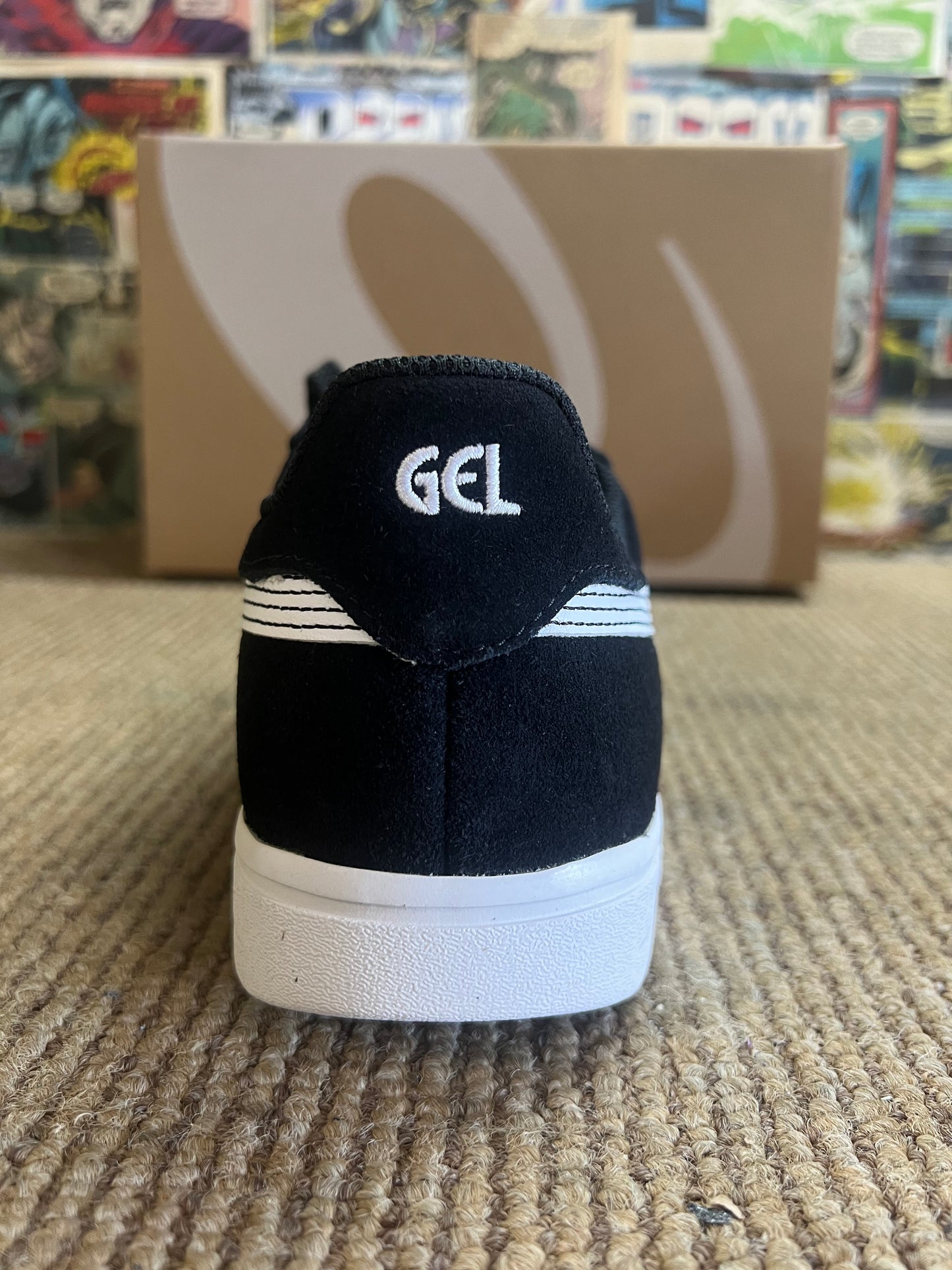 Asics Gel Vickka Pro Black/White (8-12)