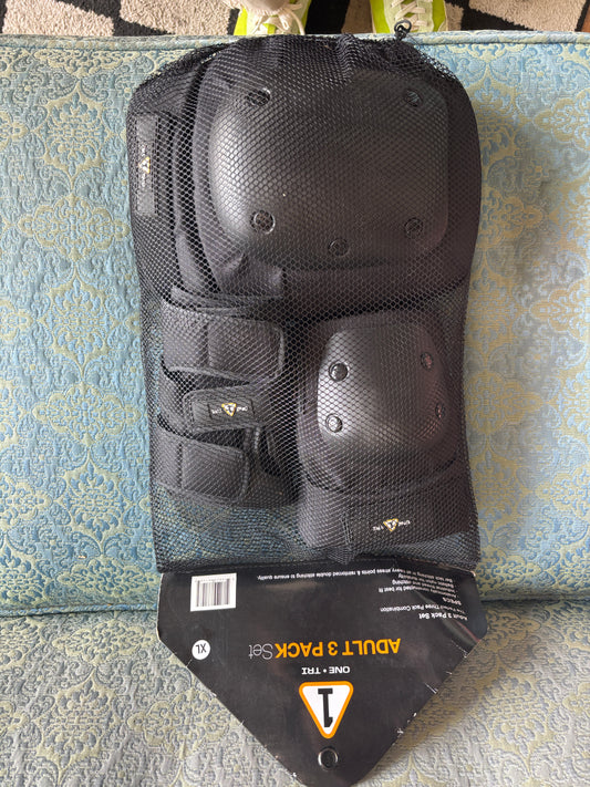1 tri Pad set (knee, elbow, wrist ) Black XL