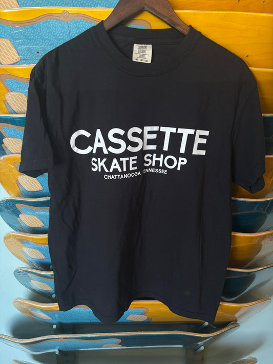 Cassette Tourism T Black/White (S-XXl)