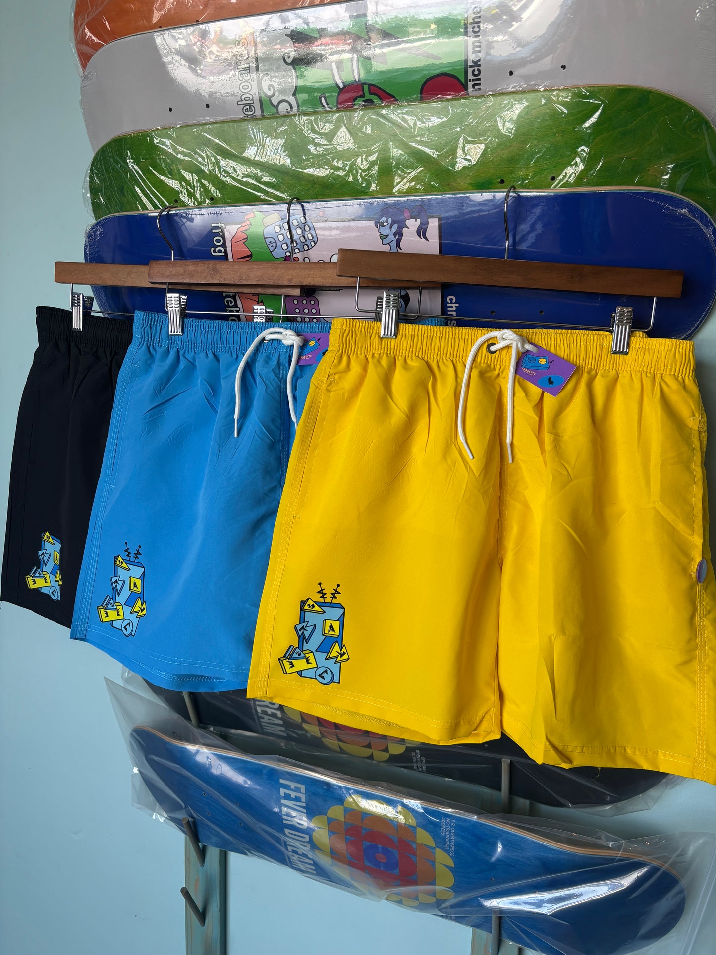 Cassette Complete Control Surf Shorts (yellow)