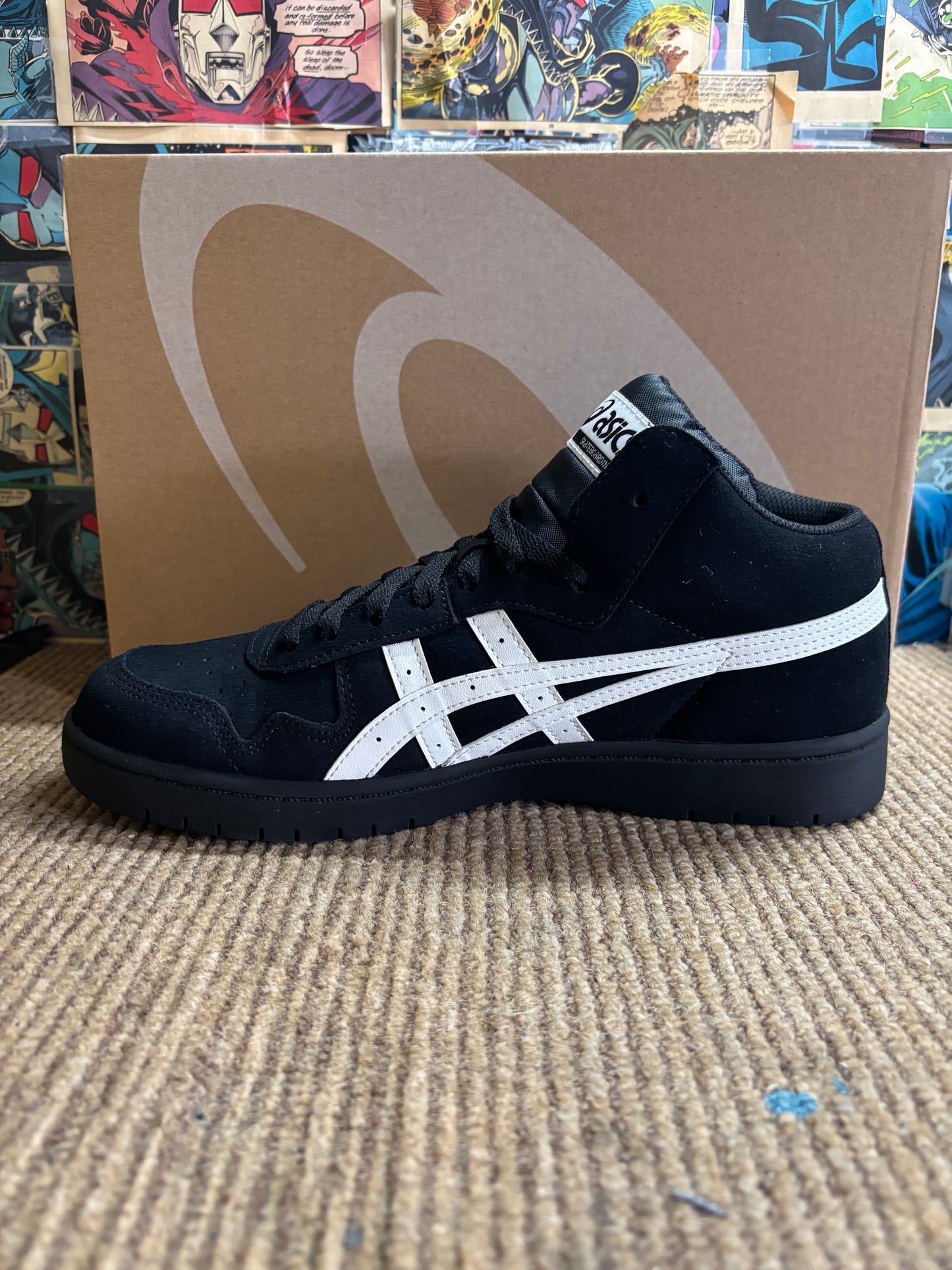 Asics Japan Pro MT Black/Bright White (9-11)